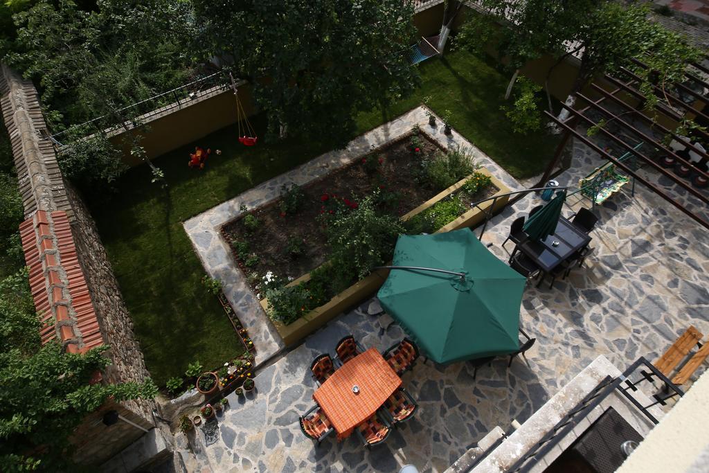 Adali Hotel أديرني المظهر الخارجي الصورة
